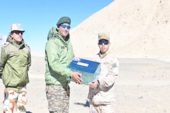 Indian, Chinese Troops Exchange Diwali Sweets After Border Disengagement Indian, Chinese Troops Exchange Diwali Sweets After Border Disengagement