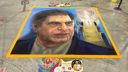 Bangalore Rangoli Artist's Colorful Tribute To Ratan Tata At Metro Station