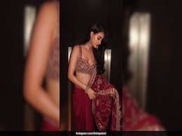 It Is A Deep Red And Gold Diwali 2024 For Disha Patani In A Pre-Draped <i>Saree</i> It Is A Deep Red And Gold Diwali 2024 For Disha Patani In A Pre-Draped <i>Saree</i>