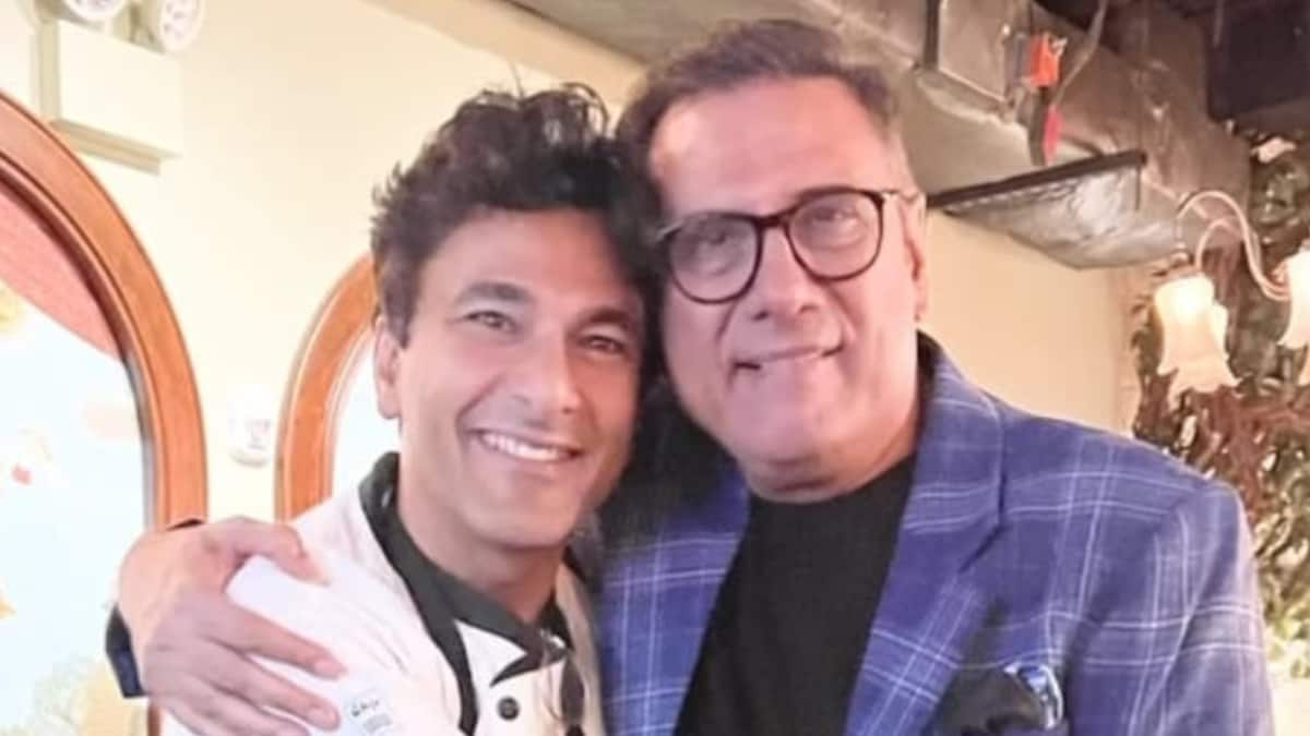 Boman Irani Visits Chef Vikas Khanna's New York Restaurant, Calls It An “Unforgettable” Experience