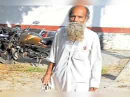 70 साल का बुजुर्ग 6 साल से पोते का नहीं कर पाया अंतिम संस्कार, पुलिस के मालखाने में रखी है खोपड़ी