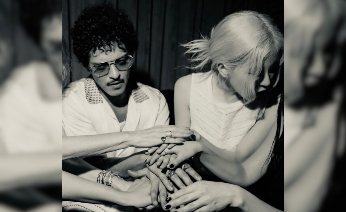 Bruno Mars Reveals BLACKPINK Rose "Tried To Kiss" Him: "I Was Like Woah..."