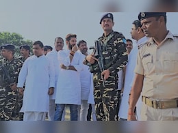 बिहार में बाढ़ का कहर: सहरसा पहुंचे चिराग, तेजस्वी-राहुल को खूब सुनाया बिहार में बाढ़ का कहर: सहरसा पहुंचे चिराग, तेजस्वी-राहुल को खूब सुनाया