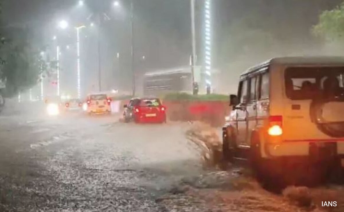 Heavy Rain In Andhra Pradesh As Depression Over Bay Of Bengal Crosses