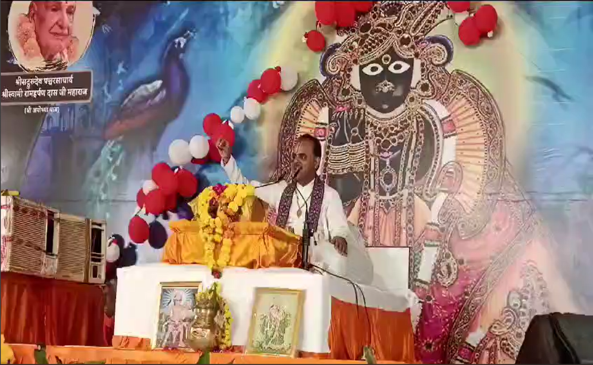 Gwalior में दिखी सद्भाव की मिसाल, मुस्लिम युवक ने लाखाें रुपए खर्च मंदिर को संवारा, अब करा रहे हैं भागवत
