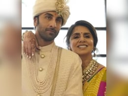 रणबीर कपूर की शादी से पहले उनकी मां नीतू कपूर ने आलिया भट्ट के कान में कही थी ये बात रणबीर कपूर की शादी से पहले उनकी मां नीतू कपूर ने आलिया भट्ट के कान में कही थी ये बात