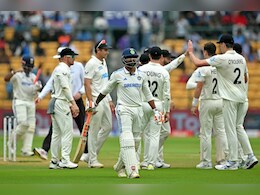 IND vs NZ: तीसरे टेस्ट से पहले टीम इंडिया की रणनीति को लेकर आई ये खबर IND vs NZ: तीसरे टेस्ट से पहले टीम इंडिया की रणनीति को लेकर आई ये खबर