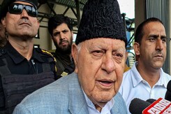 "Why Not?" Farooq Abdullah On Post-Poll Alliance After J&K Poll, Rival Says... "Why Not?" Farooq Abdullah On Post-Poll Alliance After J&K Poll, Rival Says...