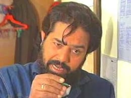 Flop हो कर भी हंसाने में हिट था ये शो, मजाक मजाक में कसता था तीखे तंज, नब्बे के दशक में हंसा हंसा कर लोटपोट करती थी पति पत्नी की ये जोड़ी Flop हो कर भी हंसाने में हिट था ये शो, मजाक मजाक में कसता था तीखे तंज, नब्बे के दशक में हंसा हंसा कर लोटपोट करती थी पति पत्नी की ये जोड़ी