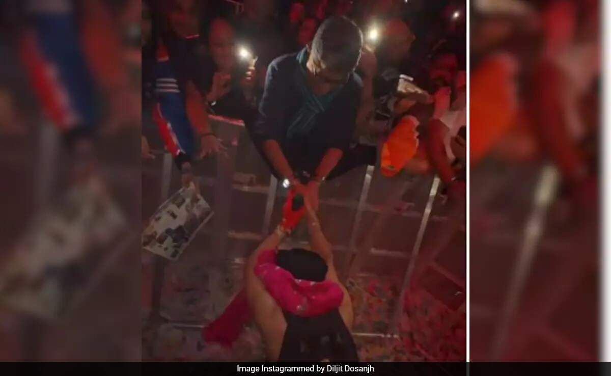 Watch: Diljit Dosanjh Bows Down Before Gajraj Rao. He Kisses The Singer's Hands