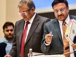 झारखंड: चुनाव आयोग के आदेश पर हटाए गए कार्यवाहक DGP अनुराग गुप्ता की जगह अजय कुमार सिंह की नियुक्ति झारखंड: चुनाव आयोग के आदेश पर हटाए गए कार्यवाहक DGP अनुराग गुप्ता की जगह अजय कुमार सिंह की नियुक्ति