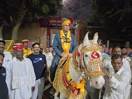 डीडवाना: थानेदार के तबादले पर शाही विदाई, दूल्हे की तरह घोड़े पर बिठाकर शहर में घुमाया