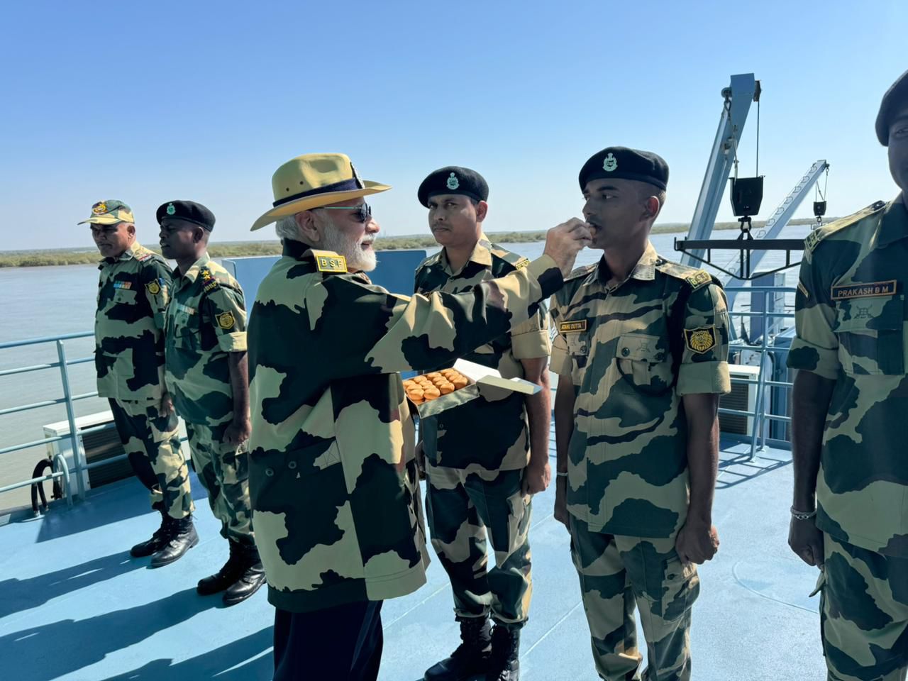 PM मोदी इस बार कहां मनाएंगे दिवाली, 13 सालों में सियाचिन से कच्छ, जैसलमेर तक जवानों के बीच मनाते हैं त्योहार