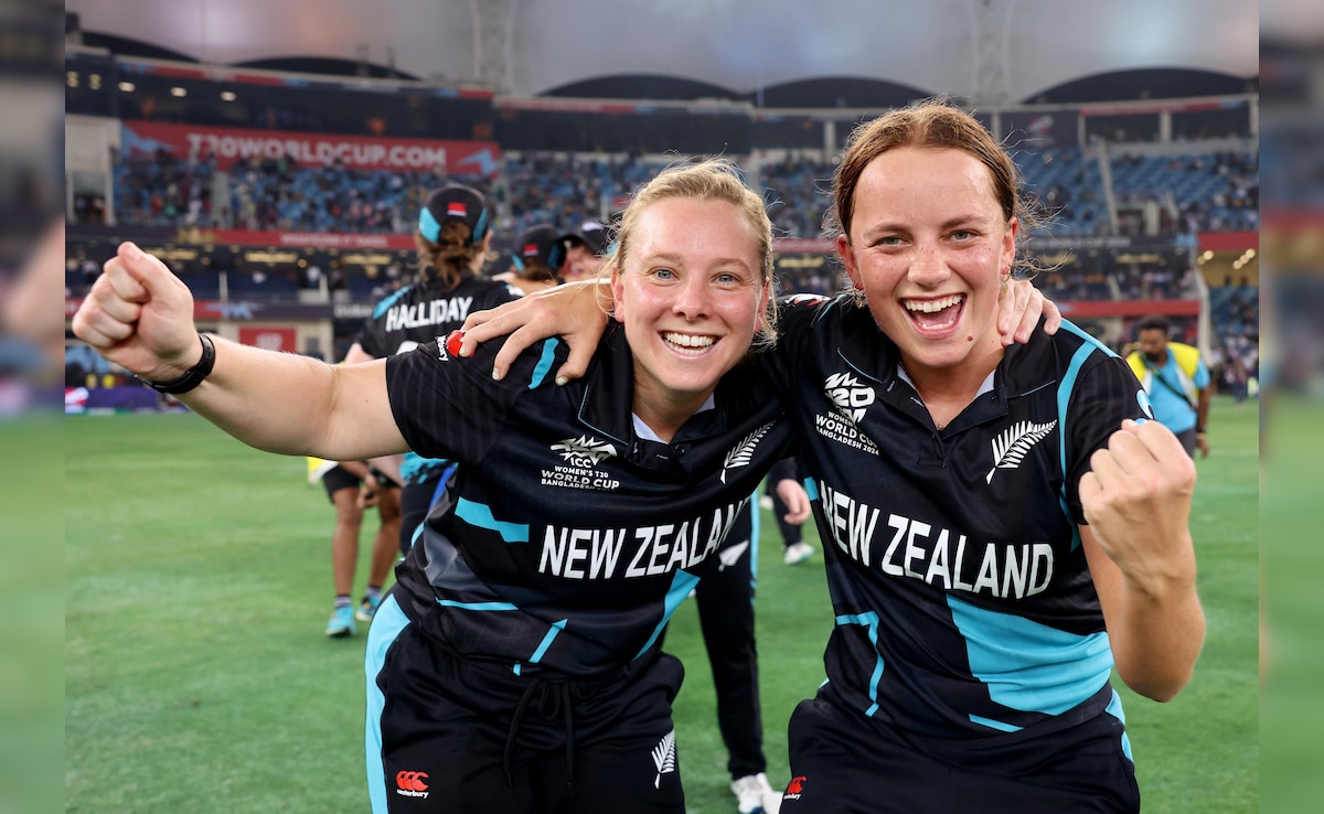 जीत के बाद न्यूजीलैंड के खिलाड़ी