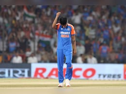 156.7 किलोमीटर प्रति घंटे की स्फ्तार से दहलाने वाला स्टार IPL 2025 के ओपनिंग मैच में खेलेगा?