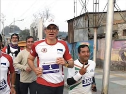 "Damn Pleased": Omar Abdullah Opens Kashmir Marathon, Runs 21 Km In 2 Hours "Damn Pleased": Omar Abdullah Opens Kashmir Marathon, Runs 21 Km In 2 Hours