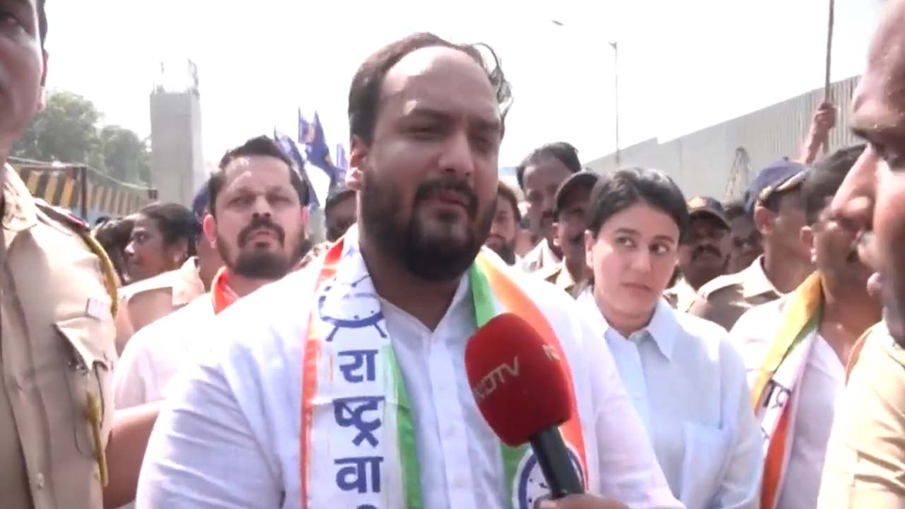 "Very Emotional Day For Me": Baba Siddique's Son Zeeshan On Way To File Poll Nomination