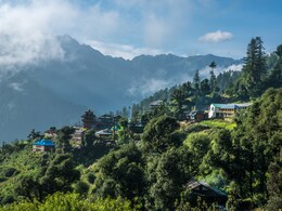 Off To The Hills? Make Sure You Pack These 6 Essentials For Your Trip