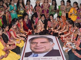 LIVE UPDATE:  रतन टाटांवर शासकीय इतमामात अंत्यसंस्कार, भावुक वातावरणात देशानं दिला निरोप LIVE UPDATE:  रतन टाटांवर शासकीय इतमामात अंत्यसंस्कार, भावुक वातावरणात देशानं दिला निरोप