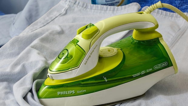 Best Deals On Irons From Philips And Havells