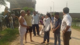 अवैध मकानों पर सिंचाई विभाग ने चलवाया बुलडोजर, 14 पक्के मकानों को किया गया ध्वस्त