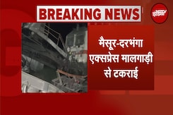 Tamil Nadu में Train Accident, Tiruvallur में एक्सप्रेस और मालगाड़ी टकराई, दो डिब्बों में लगी आग Tamil Nadu में Train Accident, Tiruvallur में एक्सप्रेस और मालगाड़ी टकराई, दो डिब्बों में लगी आग