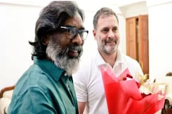 Hemant Soren's JMM, Congress To Contest 70 Of 81 Seats In Jharkhand Hemant Soren's JMM, Congress To Contest 70 Of 81 Seats In Jharkhand