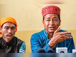 रिहा और फिर हिरासत... लद्दाख से दिल्ली पहुंचे सोनम वांगचुक पर क्या है अपडेट, जानिए रिहा और फिर हिरासत... लद्दाख से दिल्ली पहुंचे सोनम वांगचुक पर क्या है अपडेट, जानिए