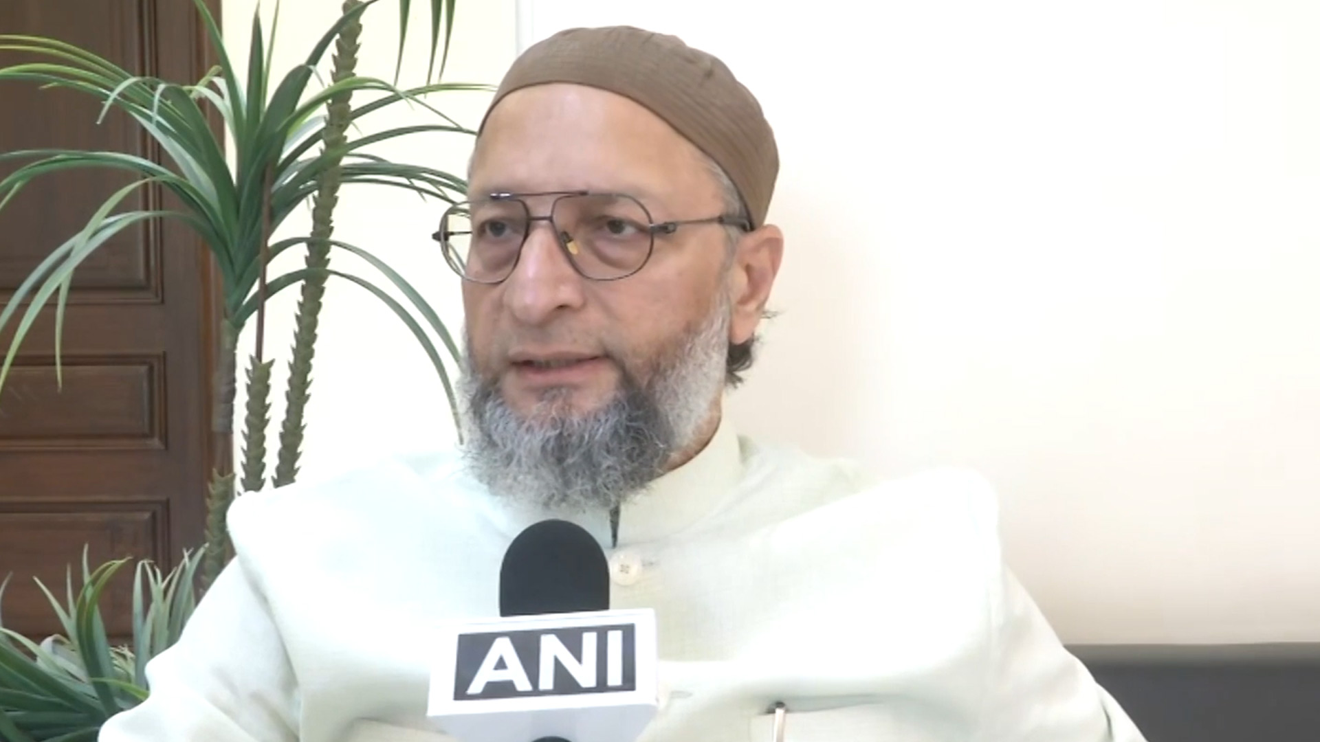 "Thok Do Policy..": AIMIM Chief Asaduddin Owaisi Attacks CM Yogi Adityanath