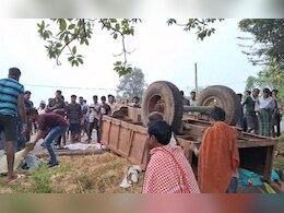 CM साय के गृहक्षेत्र में बड़ा हादसा,  ट्रैक्टर पलटने से 2 महिला समेत 3 लोगों की दर्दनाक मौत, कई लोग घायल