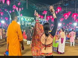 43 Percent Of Gen Z In India Pick Festivals As The Perfect Spot For A First Date, Says Survey 43 Percent Of Gen Z In India Pick Festivals As The Perfect Spot For A First Date, Says Survey