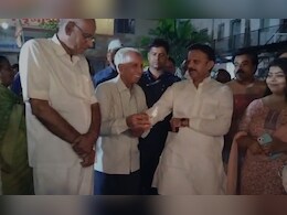 डिप्टी सीएम शुक्ल ने बुजुर्गो संग मनाई दिवाली, 500 दीयों से जगमगाया रीवा का वृद्धाश्रम