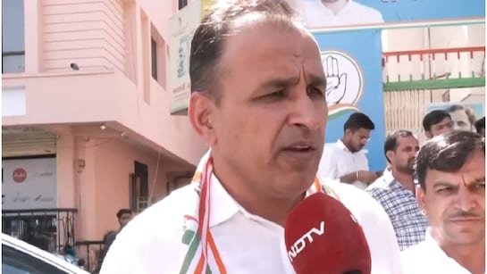 कांग्रेस सांसद ने अपनी ही पार्टी के नगर परिषद बोर्ड के खिलाफ खोला मोर्चा,  करोड़ों रुपये के घोटाले का लगाया आरोप | Barmer MP Ummeda Ram Beniwal  alleges Crores of ...