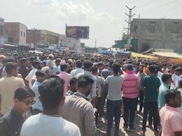 Rajasthan Accident: सड़क हादसे में 5 की मौत और 10 घायल, डंपर ने बस में मारी टक्कर  Rajasthan Accident: सड़क हादसे में 5 की मौत और 10 घायल, डंपर ने बस में मारी टक्कर