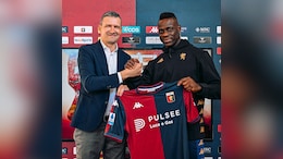 Serie A Strugglers Genoa Sign Mario Balotelli