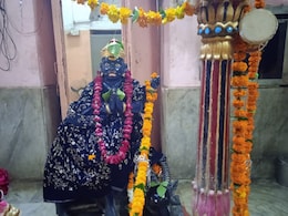 Narak Chaturdashi: पंडित जी ने बताया नरक चौदस पर क्यों महत्वपूर्ण है यम पूजा? Narak Chaturdashi: पंडित जी ने बताया नरक चौदस पर क्यों महत्वपूर्ण है यम पूजा?