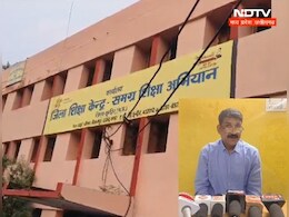 Indore: रिश्वत लेना महिला अधिकारी को पड़ा महंगा, रंगे हाथों लोकायुक्त की टीम ने ऐसे किया गिरफ्तार Indore: रिश्वत लेना महिला अधिकारी को पड़ा महंगा, रंगे हाथों लोकायुक्त की टीम ने ऐसे किया गिरफ्तार