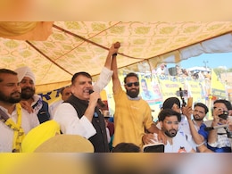 Mehraj Malik: कौन हैं मेहराज मलिक, जिनकी जीत से AAP के 5 राज्यों में हो गए विधायक Mehraj Malik: कौन हैं मेहराज मलिक, जिनकी जीत से AAP के 5 राज्यों में हो गए विधायक