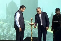 Popular Leader Across Party Lines: NDTV Welcomes Devendra Fadnavis At Marathi Conclave Popular Leader Across Party Lines: NDTV Welcomes Devendra Fadnavis At Marathi Conclave