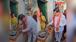 अचानक लाडली बहना की दुकान पर पहुंच गए सीएम यादव, फिर अपने हाथों से बनाई चाय
