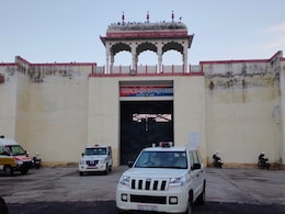 Rajasthan Paper Leak: जेल प्रहरी भर्ती पेपर लीक में 3 जेलकर्मियों पर गिरी गाज, कारागार विभाग ने किया बर्खास्त Rajasthan Paper Leak: जेल प्रहरी भर्ती पेपर लीक में 3 जेलकर्मियों पर गिरी गाज, कारागार विभाग ने किया बर्खास्त