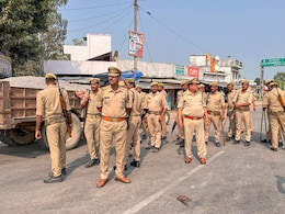 बहराइच : दंगाइयों के घर पर बुलडोजर चलाने की तैयारी, माता प्रसाद पांडे को दंगा प्रभावित इलाक़े में जाने की इजाजत नहीं बहराइच : दंगाइयों के घर पर बुलडोजर चलाने की तैयारी, माता प्रसाद पांडे को दंगा प्रभावित इलाक़े में जाने की इजाजत नहीं