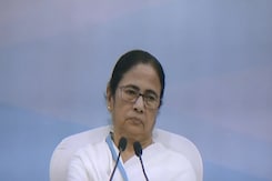 Watch: When A Junior Doctor Schooled Bengal CM Mamata Banerjee Watch: When A Junior Doctor Schooled Bengal CM Mamata Banerjee