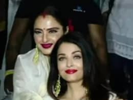 जब रेखा ने अमिताभ बच्चन की बहू ऐश्वर्या राय के लिए लिखा था इमोशनल मैसेज, "सबसे समझदारी वाला काम जो तुमने किया वो था..." जब रेखा ने अमिताभ बच्चन की बहू ऐश्वर्या राय के लिए लिखा था इमोशनल मैसेज, "सबसे समझदारी वाला काम जो तुमने किया वो था..."