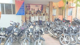 चोरी की 16 बाइक बरामद, 19 साल का नर्सिंग स्टूडेंट निकला मास्टरमाइंड, ऐशो-आराम के लिए करता था चोरी