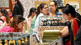 धनतेरस से पहले आई खरीदारी की शुभ घड़ी,&nbsp;27 नक्षत्रों में सबसे शुभ गुरु पुष्य नक्षत्र आज