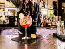 Beyond the Classic: How Modern Bars Are Revolutionizing Cocktail Culture