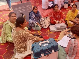 Paid Leave For Employees In Mumbai To Increase Voter Turnout On Election Day Paid Leave For Employees In Mumbai To Increase Voter Turnout On Election Day