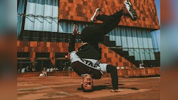 Research Reveals "Headspin Hole": A Hidden Risk Of Breakdancing