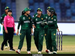 Aakash Chopra Mocks Pakistan Over Dropped Catches In Women's T20 World Cup, Sets Internet Ablaze Aakash Chopra Mocks Pakistan Over Dropped Catches In Women's T20 World Cup, Sets Internet Ablaze